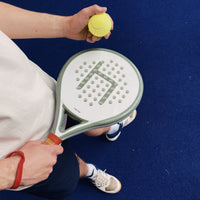 heinsa Padel Schläger für anspruchsvolle Spieler:in mit 100% Carbon